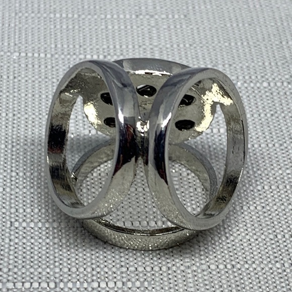 SALE - Scarf Holder Snap Button Charm Base - 18mm/20mm - Oh Snap! - Picture 2 of 3